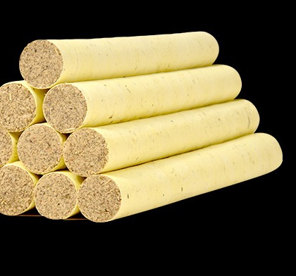 Option 14: Aged moxa rolls in mugwort-leaf paper, blue box, 18 x 200 mm — box of 10 (photo: three-year aged). Cropped to the rolls; the retail box in the source photo carries brand printing and is not shown.